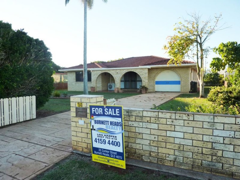 14 Campbell Street, Burnett Heads QLD 4670