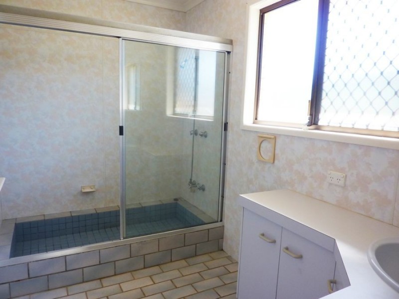 14 Campbell Street, Burnett Heads QLD 4670