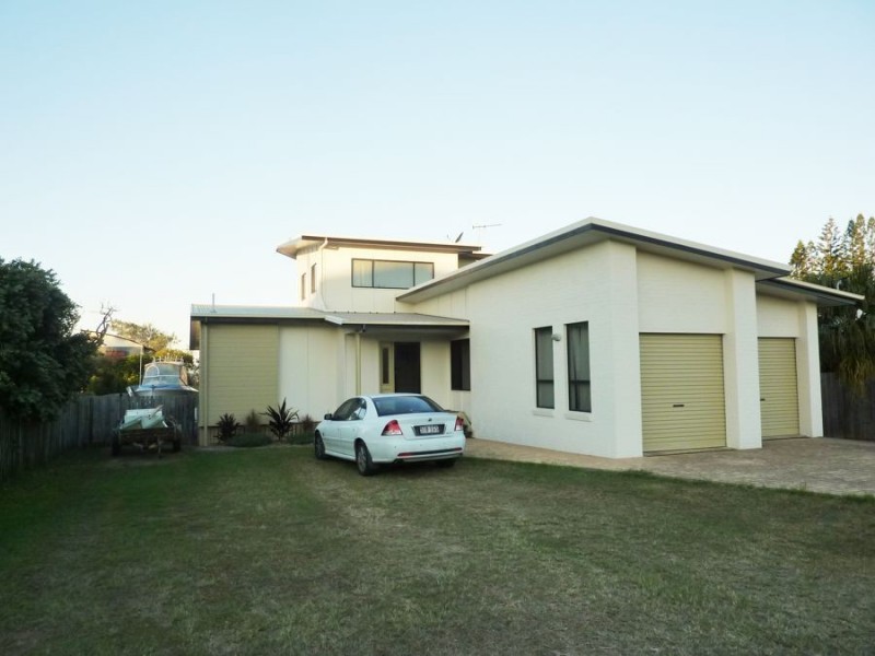 54 Hunter Street, Burnett Heads QLD 4670
