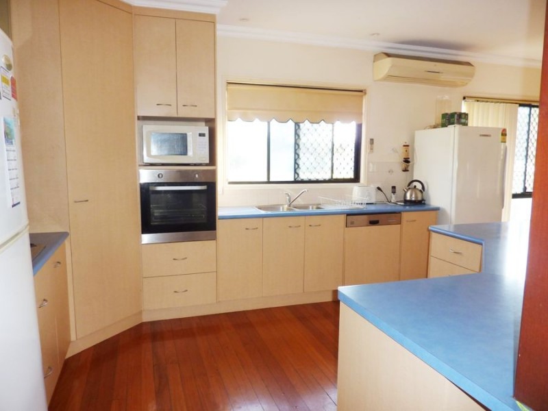54 Hunter Street, Burnett Heads QLD 4670