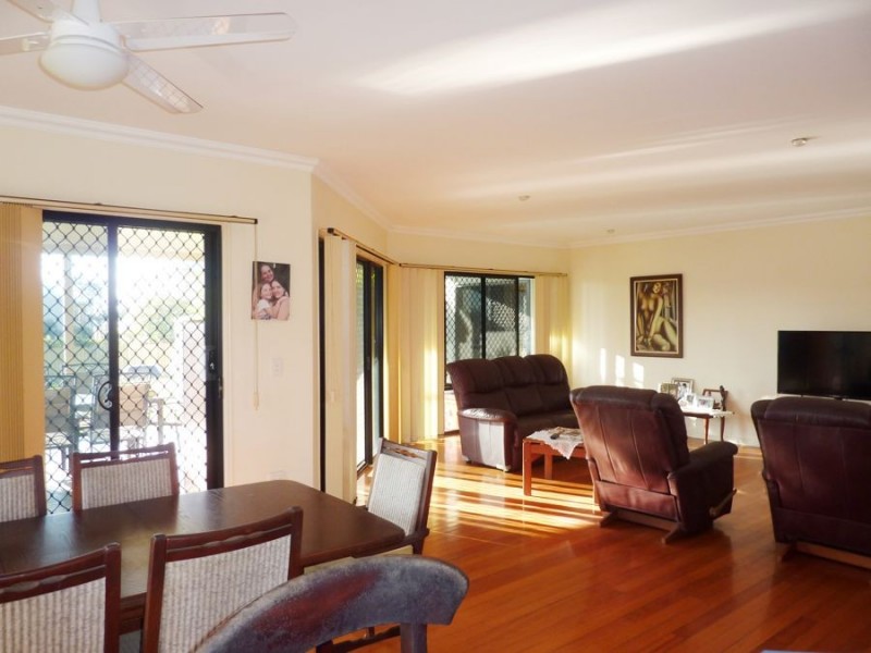 54 Hunter Street, Burnett Heads QLD 4670
