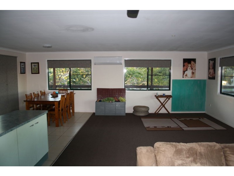 7 McKenzie Street, Burnett Heads QLD 4670