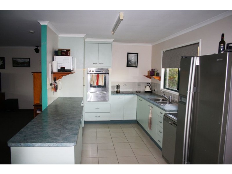 7 McKenzie Street, Burnett Heads QLD 4670