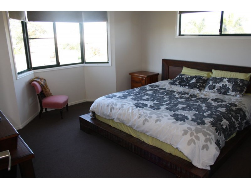 7 McKenzie Street, Burnett Heads QLD 4670