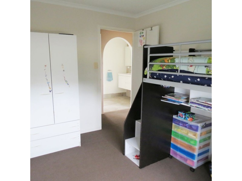 7 McKenzie Street, Burnett Heads QLD 4670