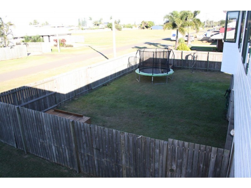 7 McKenzie Street, Burnett Heads QLD 4670