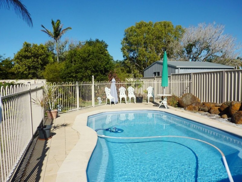 33 Shell Street, Burnett Heads QLD 4670