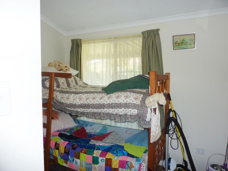 33 Shell Street, Burnett Heads QLD 4670