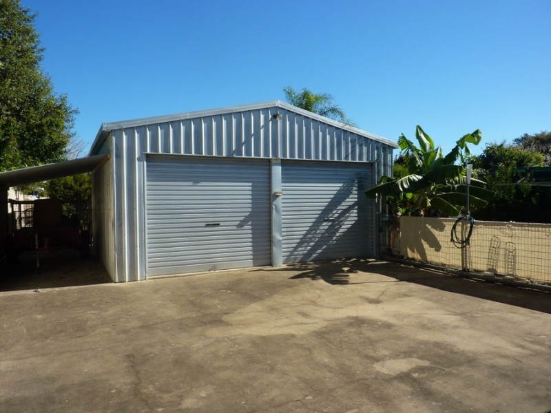 33 Shell Street, Burnett Heads QLD 4670