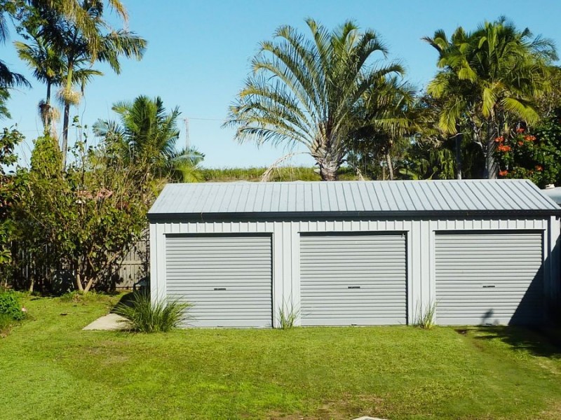 37 Wave Street, Burnett Heads QLD 4670