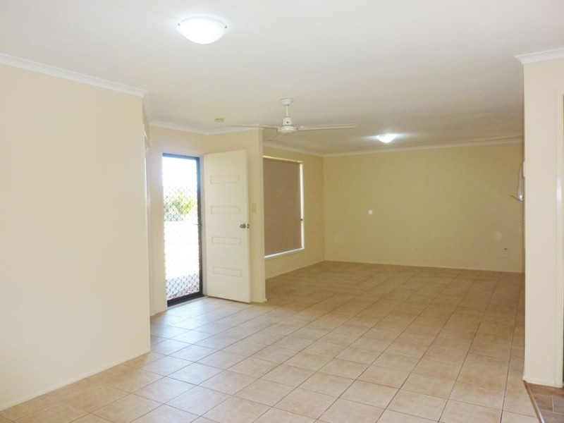 7 Dickinson Street, Burnett Heads QLD 4670