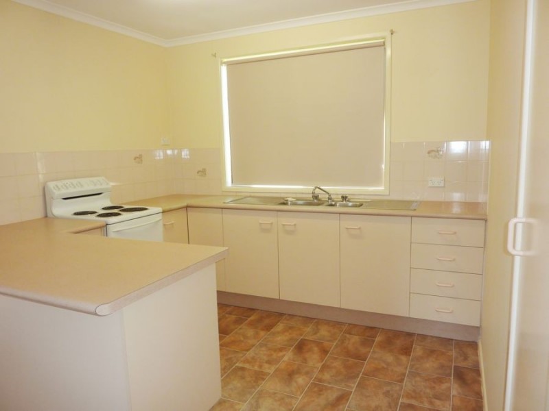 7 Dickinson Street, Burnett Heads QLD 4670