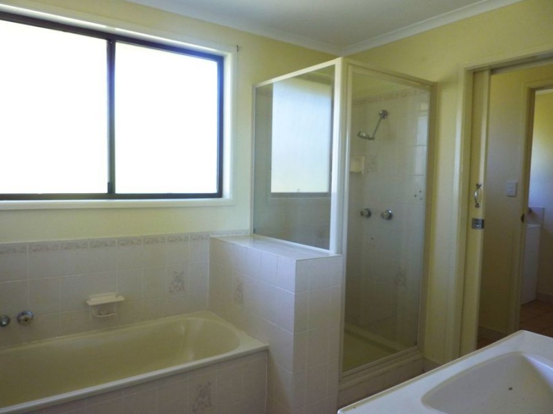 7 Dickinson Street, Burnett Heads QLD 4670