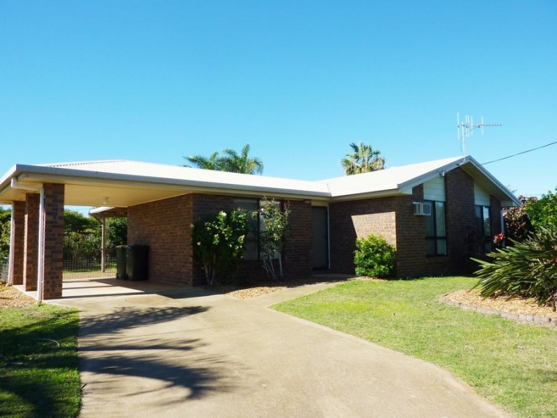 7 Dickinson Street, Burnett Heads QLD 4670