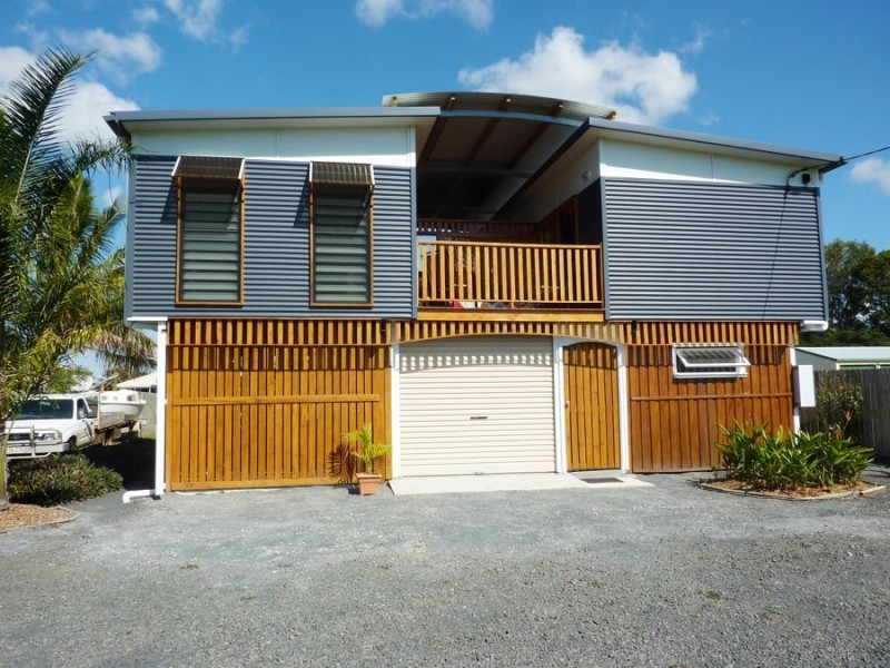 42 Moffatt Street, Burnett Heads QLD 4670