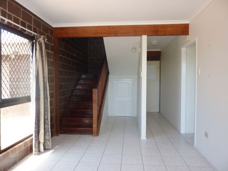 3 Byron Street, Burnett Heads QLD 4670