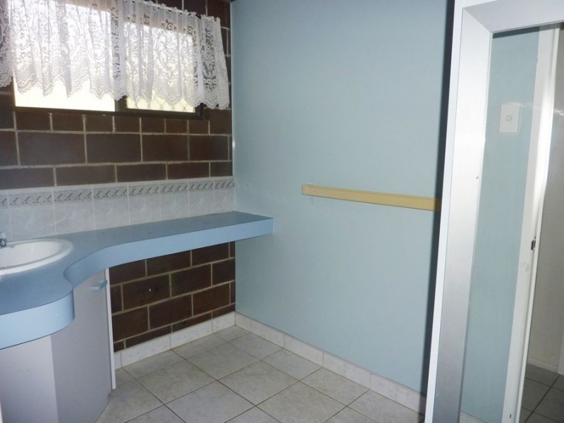 3 Byron Street, Burnett Heads QLD 4670