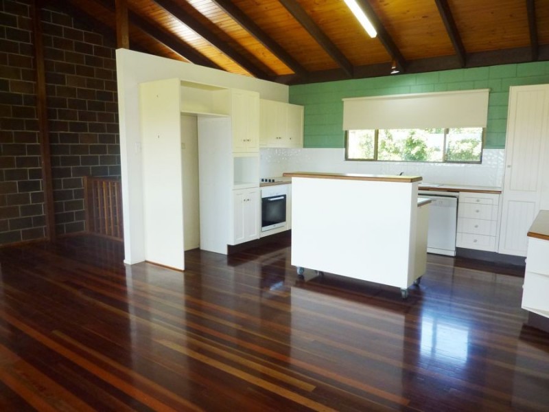 3 Byron Street, Burnett Heads QLD 4670