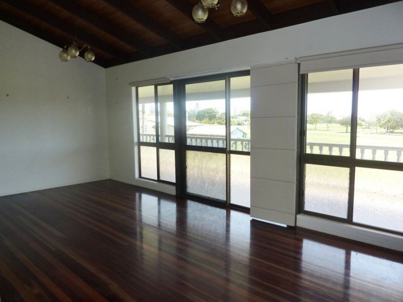 3 Byron Street, Burnett Heads QLD 4670