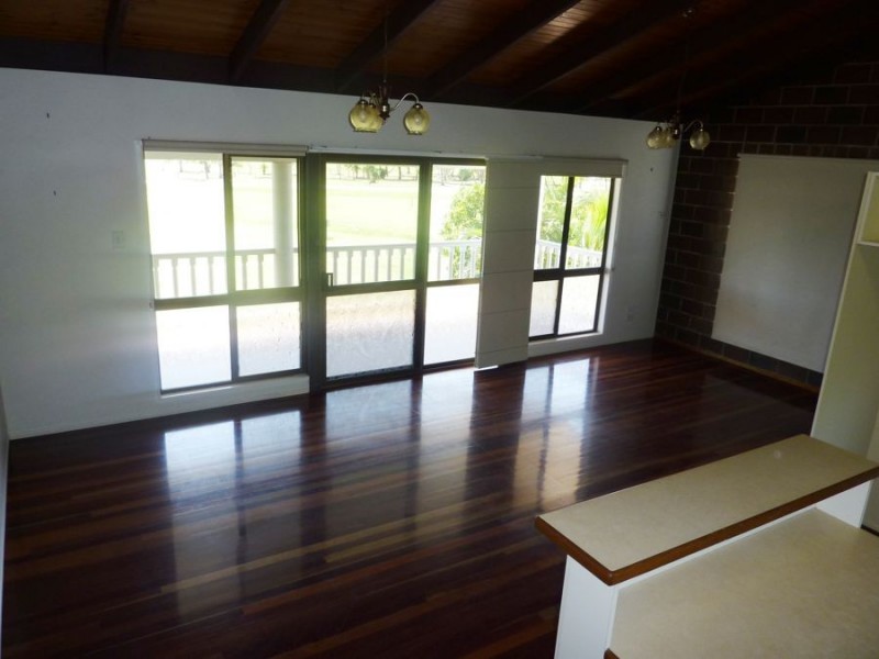 3 Byron Street, Burnett Heads QLD 4670