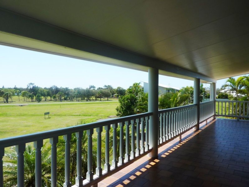 3 Byron Street, Burnett Heads QLD 4670