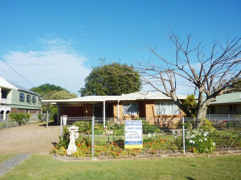 61 Burnett Heads Road, Burnett Heads QLD 4670
