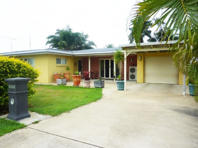 7 McGowan Street, Burnett Heads QLD 4670