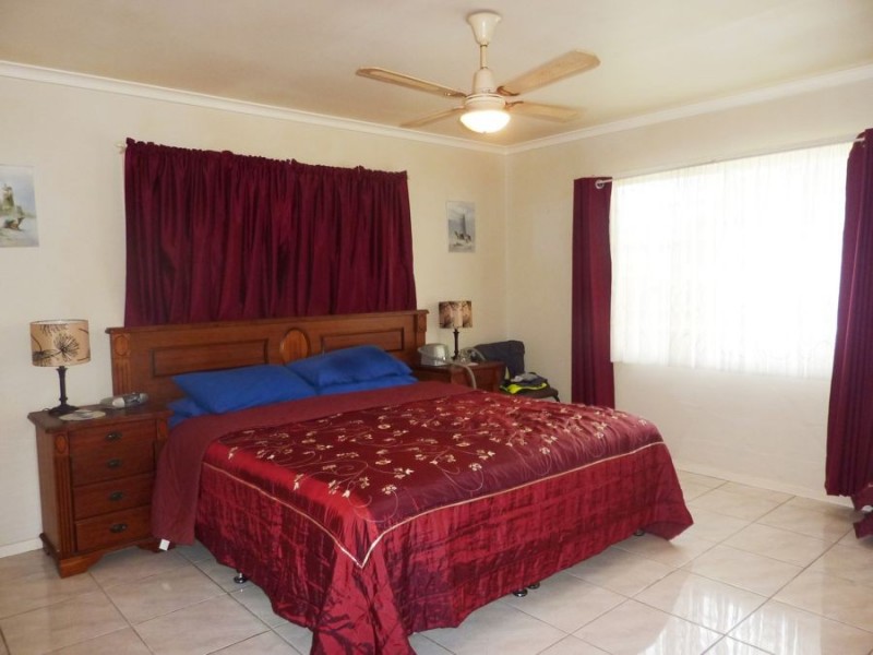 7 McGowan Street, Burnett Heads QLD 4670