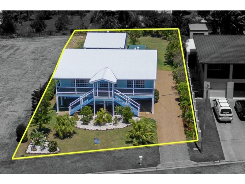 117 Sea Esplanade, Burnett Heads QLD 4670