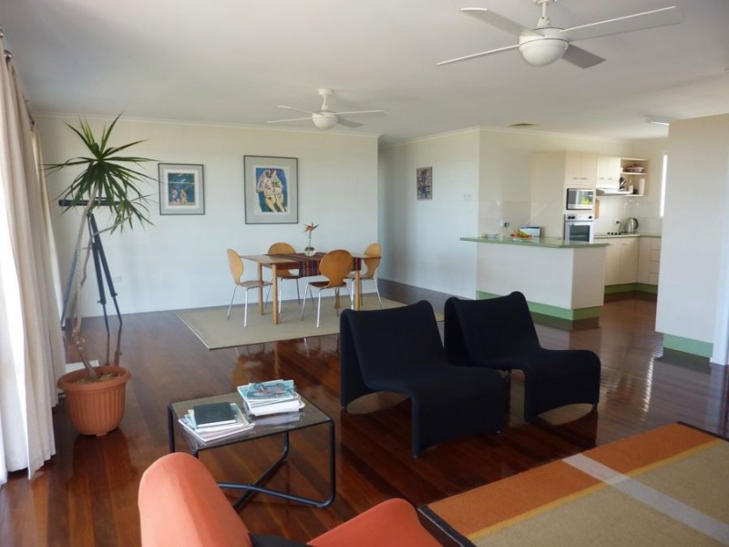 117 Sea Esplanade, Burnett Heads QLD 4670