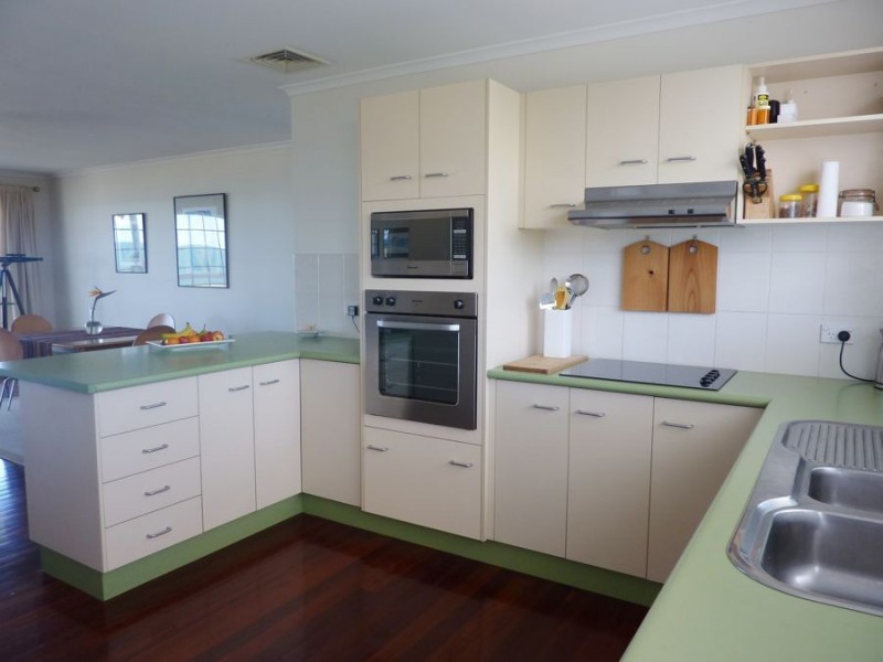 117 Sea Esplanade, Burnett Heads QLD 4670