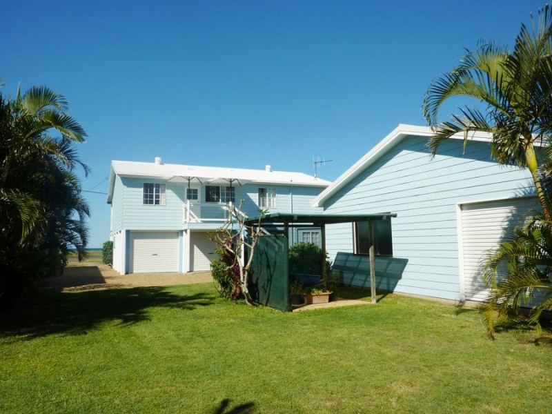 117 Sea Esplanade, Burnett Heads QLD 4670