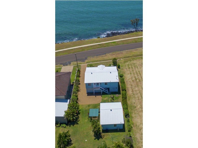 117 Sea Esplanade, Burnett Heads QLD 4670