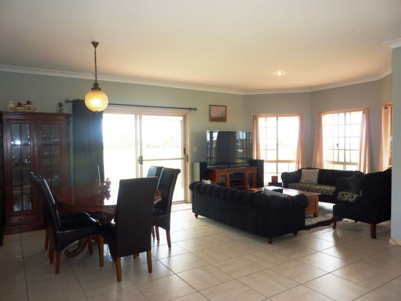 87 Shelley Street, Burnett Heads QLD 4670