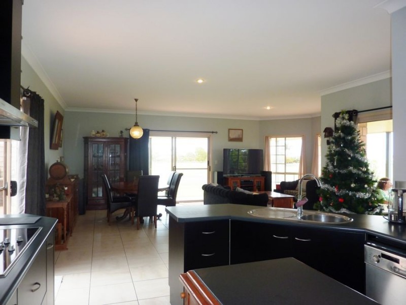 87 Shelley Street, Burnett Heads QLD 4670