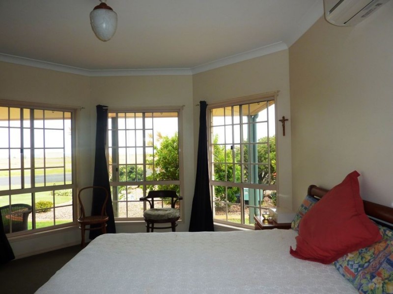 87 Shelley Street, Burnett Heads QLD 4670