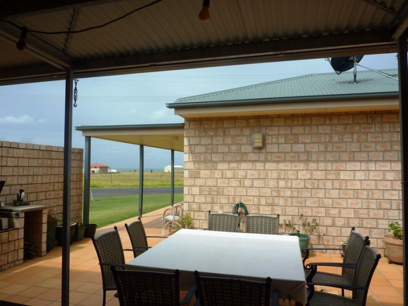 87 Shelley Street, Burnett Heads QLD 4670