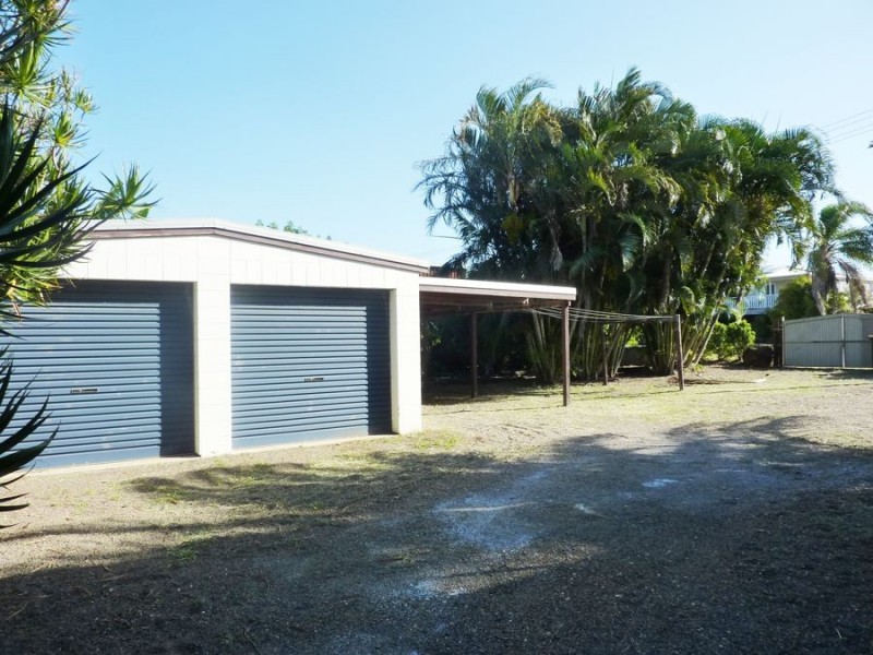 33 Dante Street, Burnett Heads QLD 4670