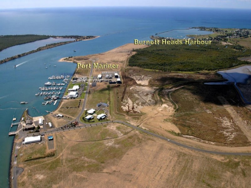 33 Beachmere Street, Burnett Heads QLD 4670