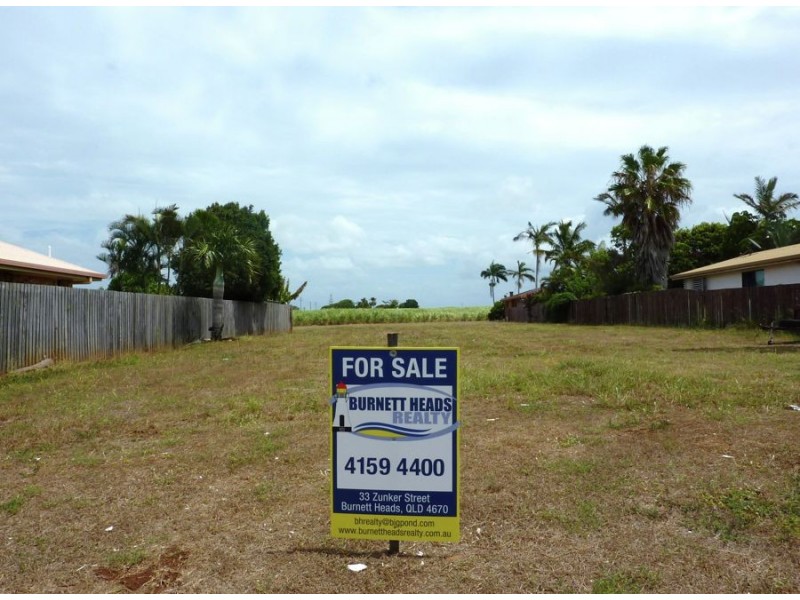 52 Nielson Avenue, Burnett Heads QLD 4670