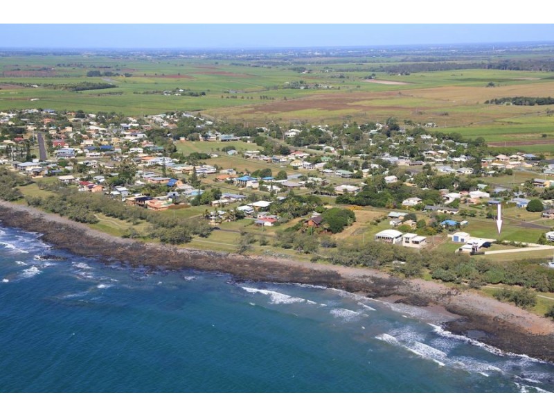 6 Hunter Street, Burnett Heads QLD 4670