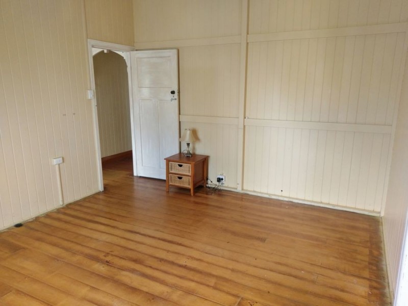 35 Doctor Street, Burnett Heads QLD 4670