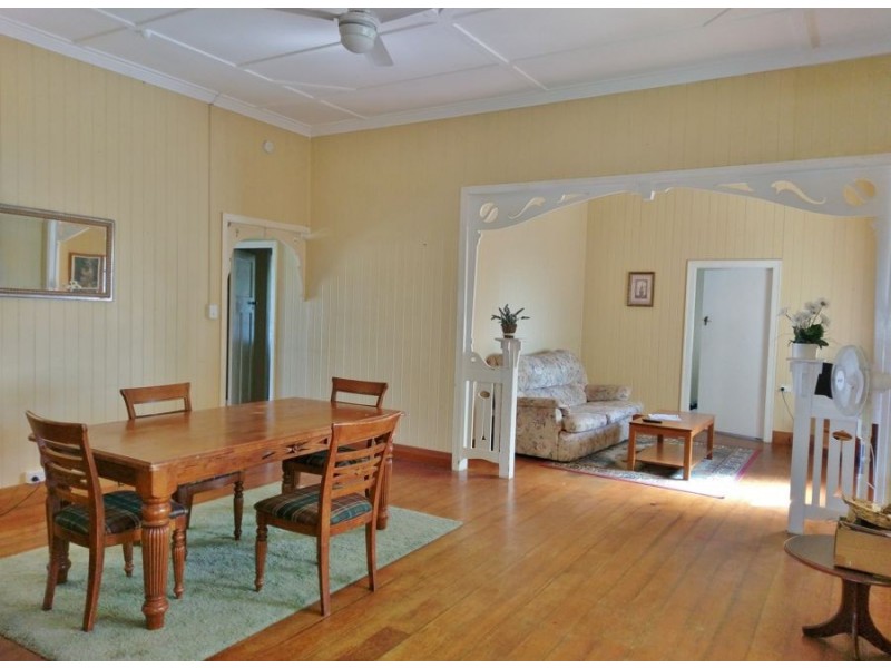 35 Doctor Street, Burnett Heads QLD 4670