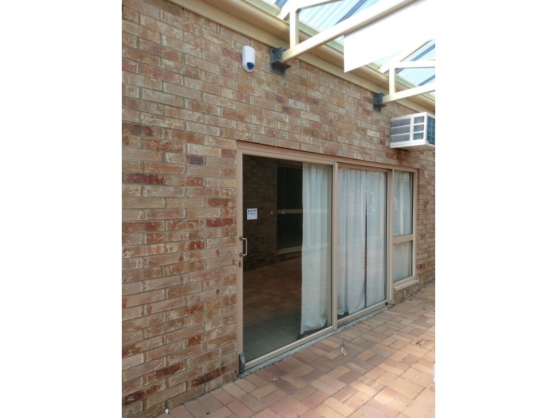 2/33 Zunker Street, Burnett Heads QLD 4670