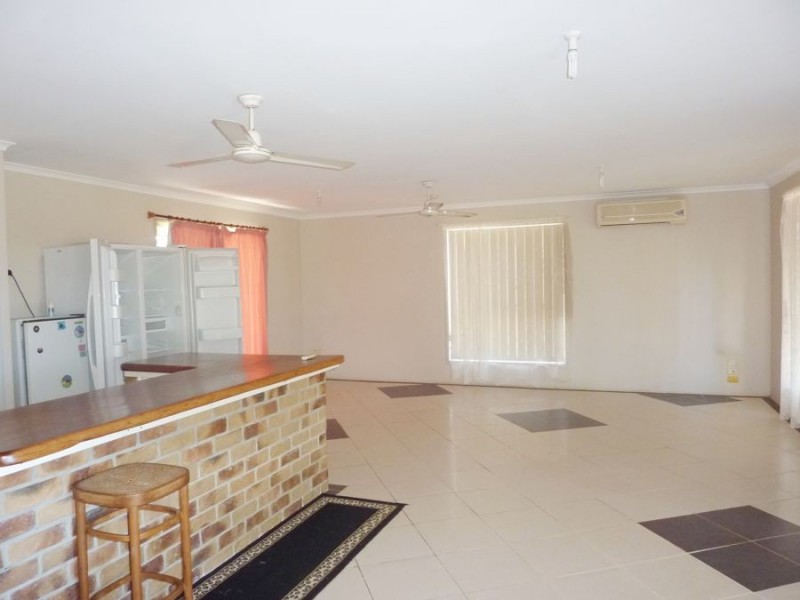 3 Crossett street, Burnett Heads QLD 4670