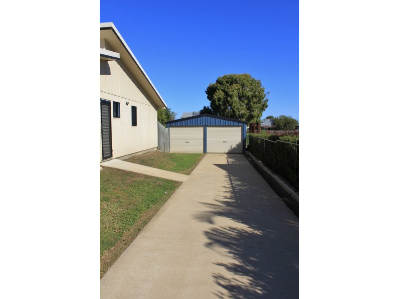 6 Baldry Street, Burnett Heads QLD 4670