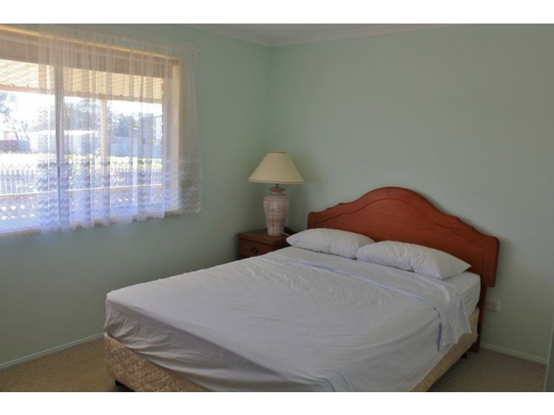 21 Scott street, Burnett Heads QLD 4670