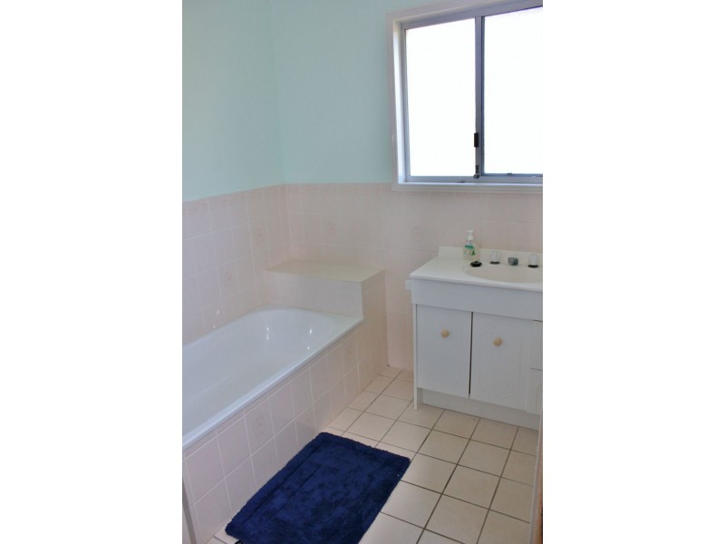 21 Scott street, Burnett Heads QLD 4670