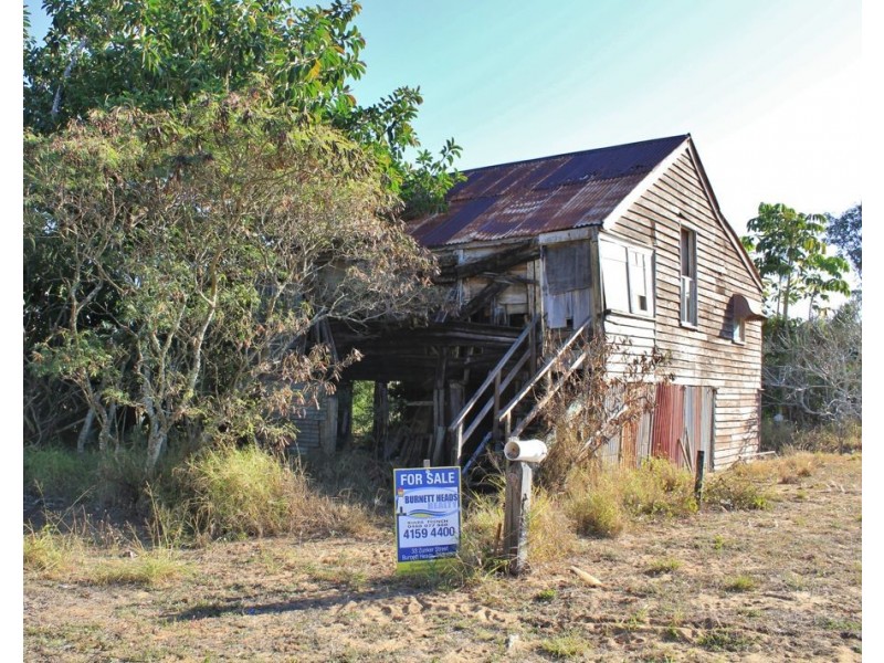 3 Donaldson Street, Burnett Heads QLD 4670