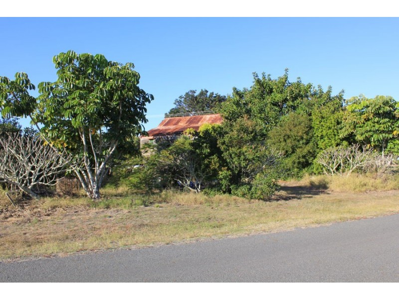 3 Donaldson Street, Burnett Heads QLD 4670